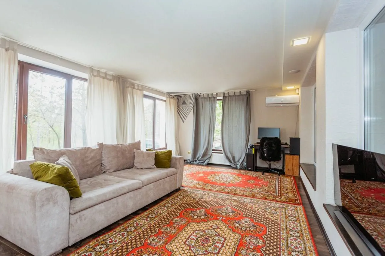 Chișinău Centru str. Melestiu  7