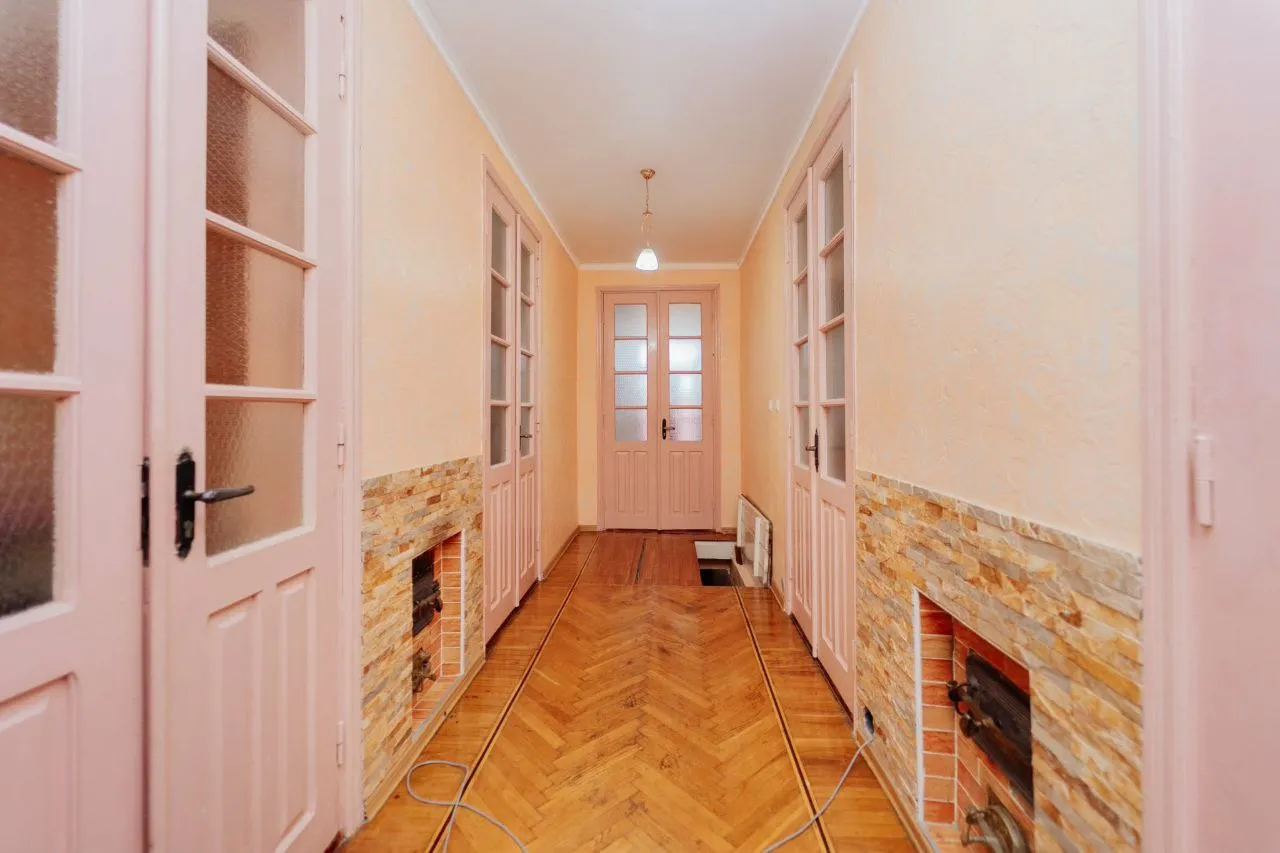 Chişinău Codru str. Cîmpului  21