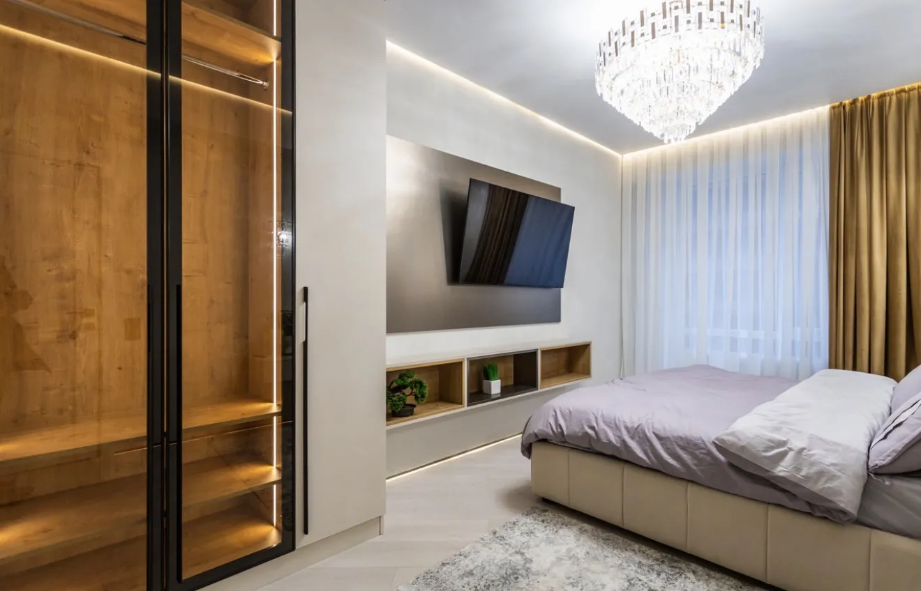 Str. Calea Iesilor 6 C  8