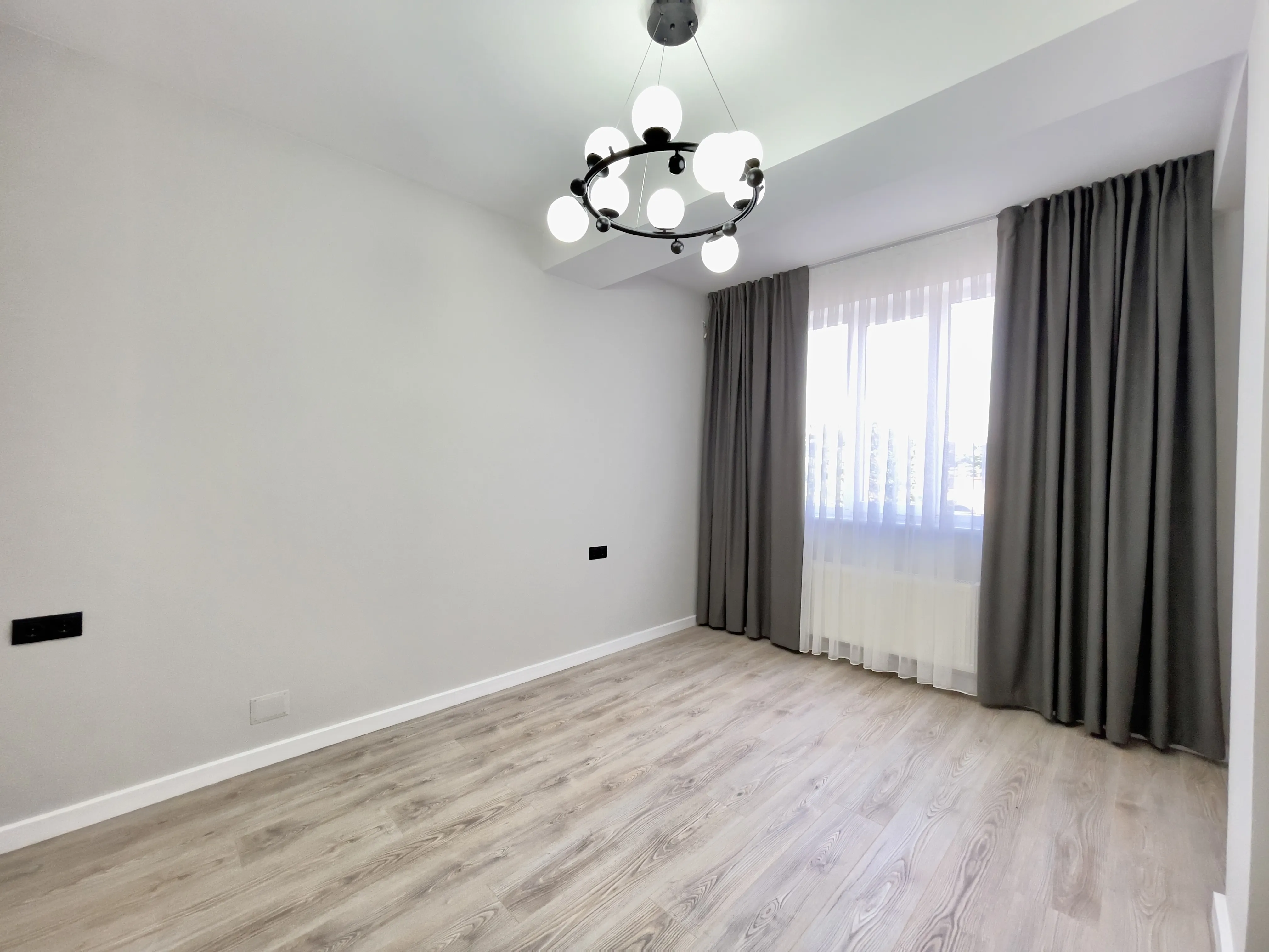 Ialoveni, Centru str. Alexandru cel Bun 6