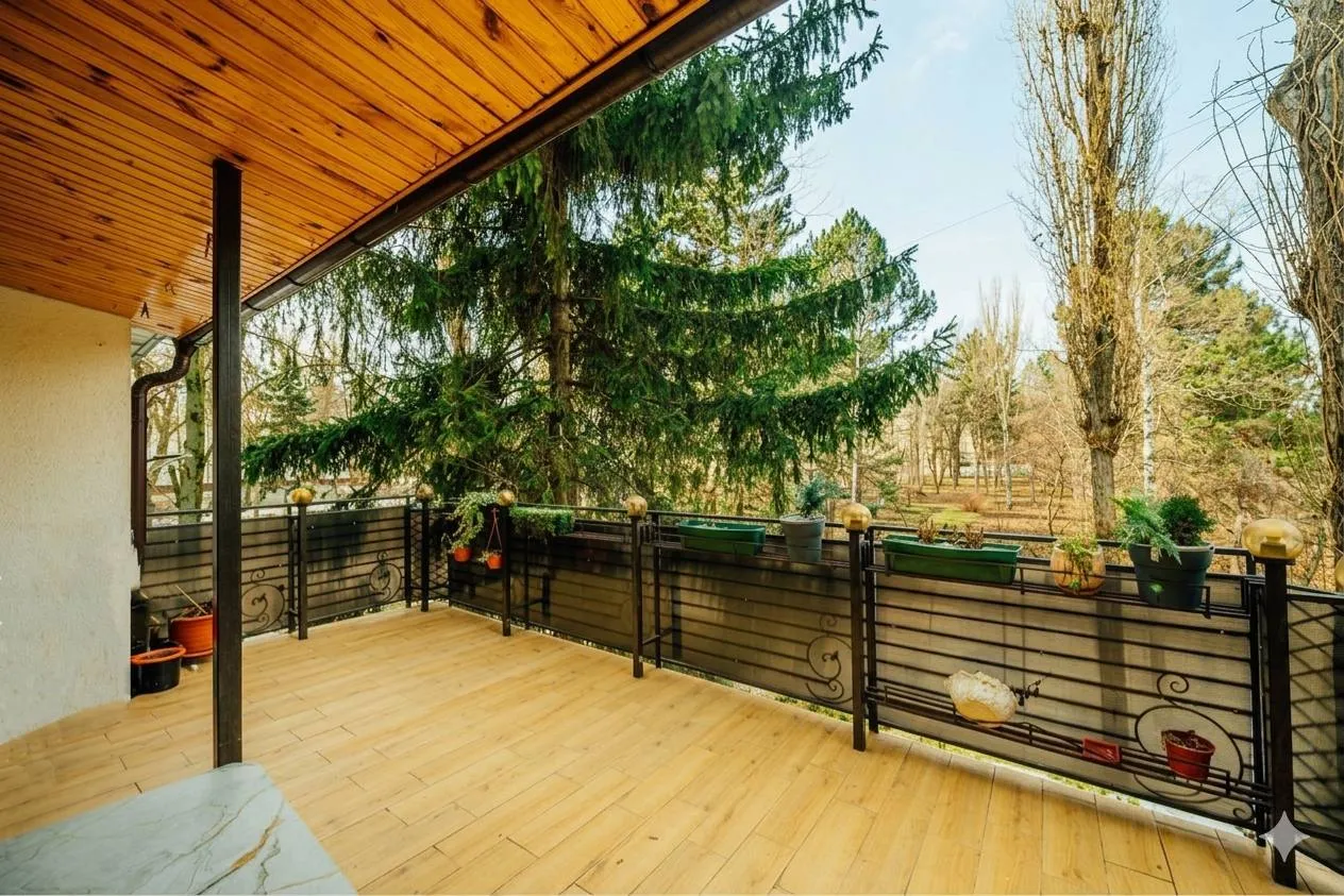 Chișinău Buiucani str. Ion Creangă 8