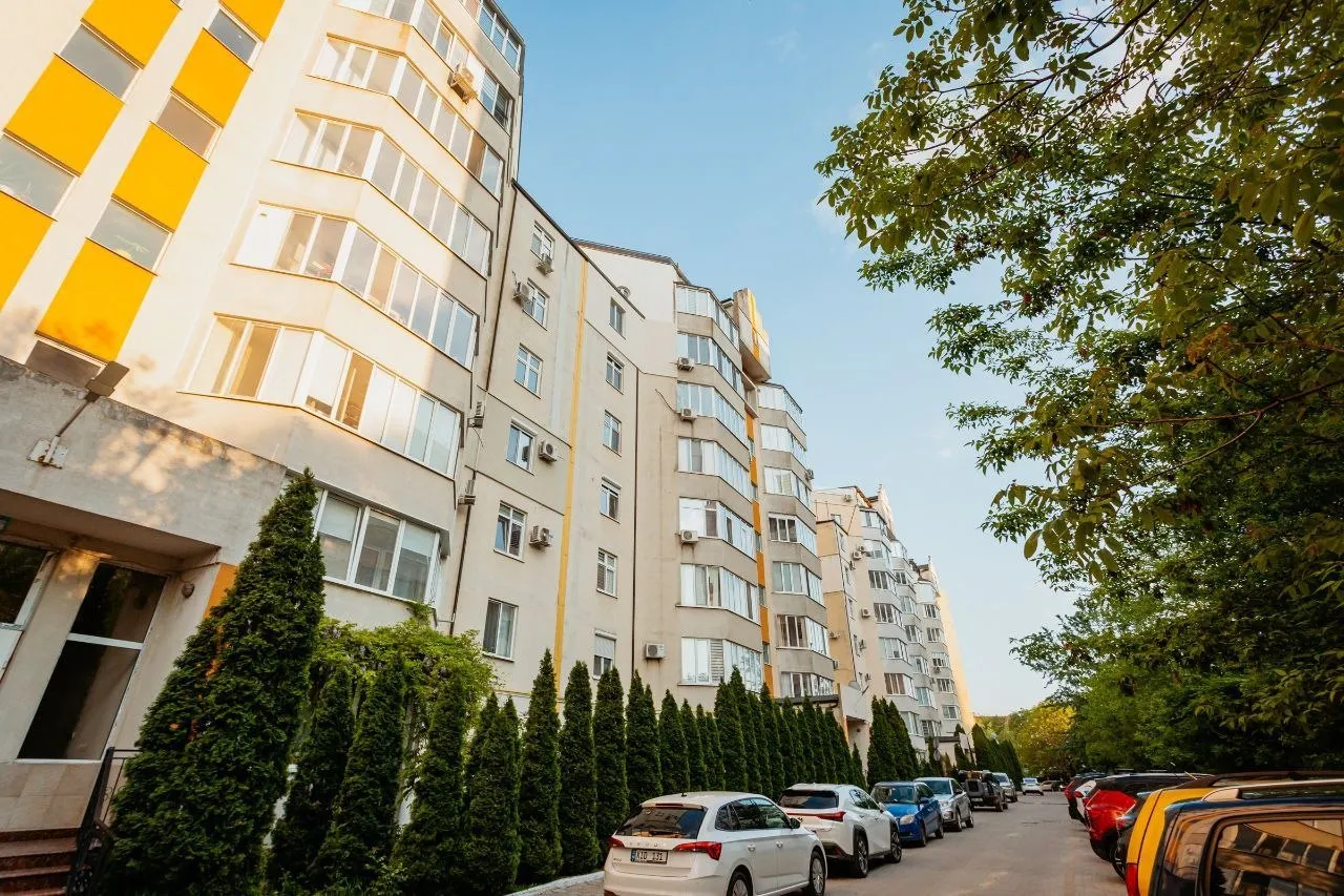 Chișinău Rîșcani  str. Academician Sergiu Rădăuțanu 21