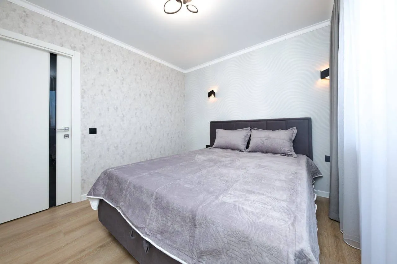 Chișinău Botanica str. Grenoble 5