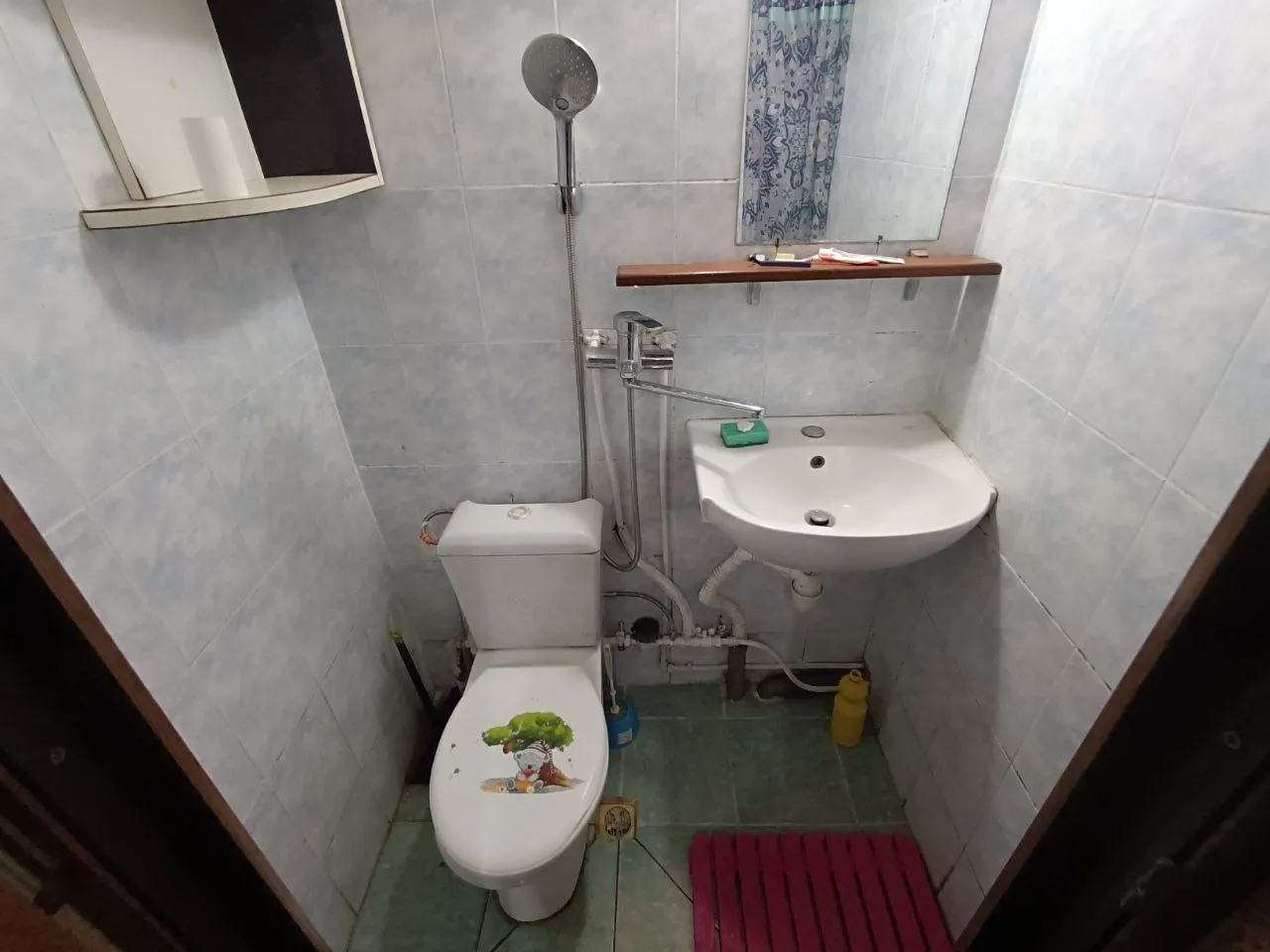 Chișinău Botanica str. Salcâmilor 5