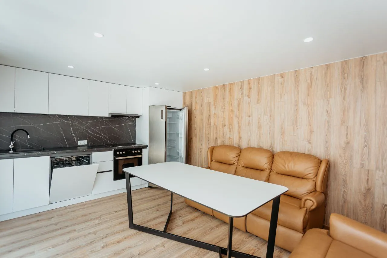 Chișinău Codru str. Cobzarilor 4