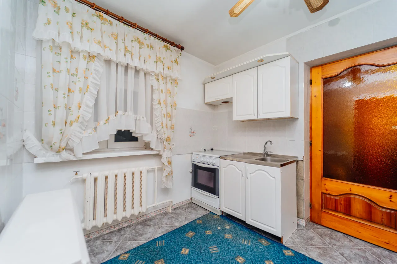 Chișinău Botanica str. Salcâmilor 5