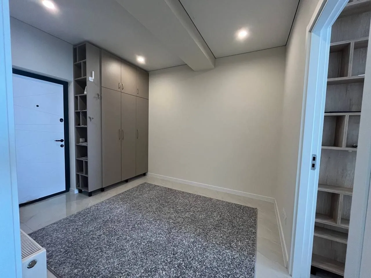 Ialoveni, Centru str. Alexandru cel Bun 6