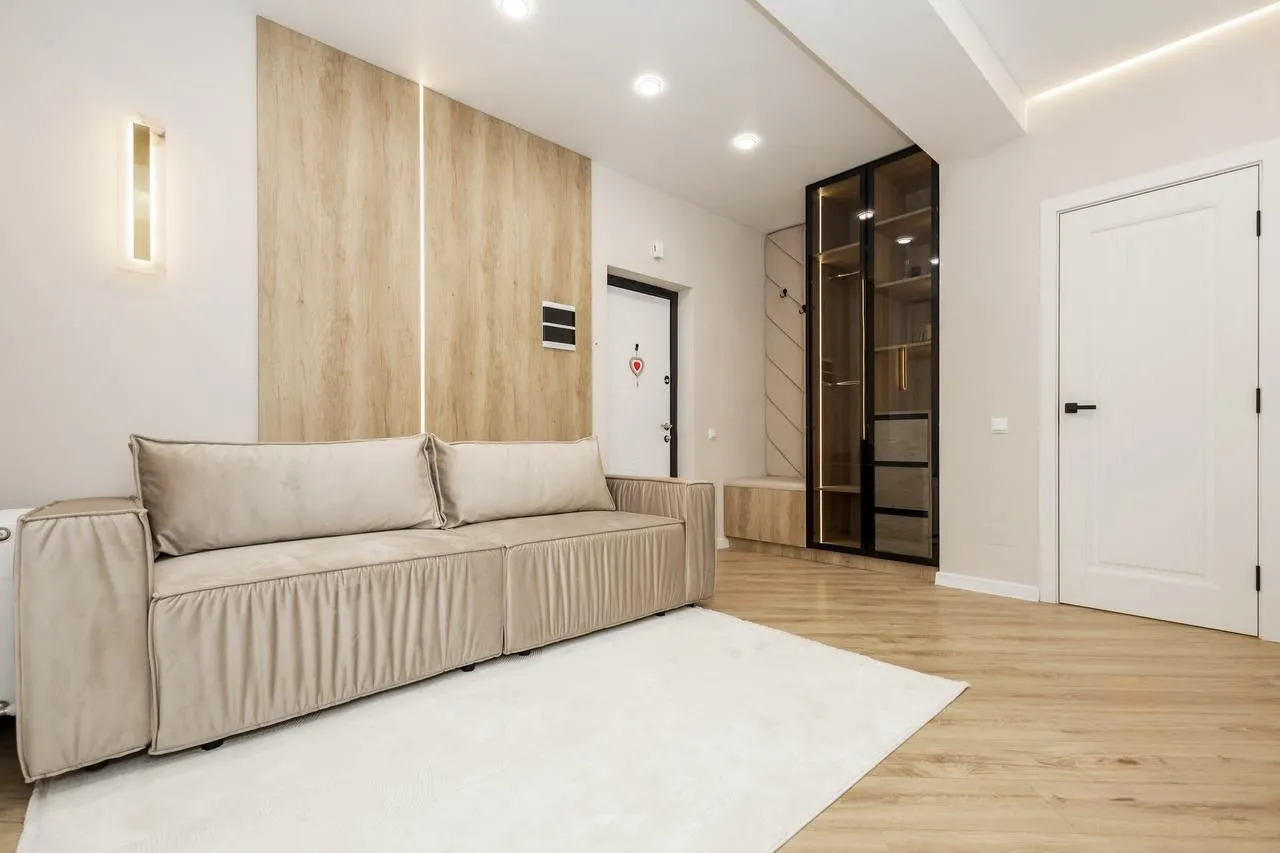 Ialoveni, Centru str. Alexandru cel Bun 5