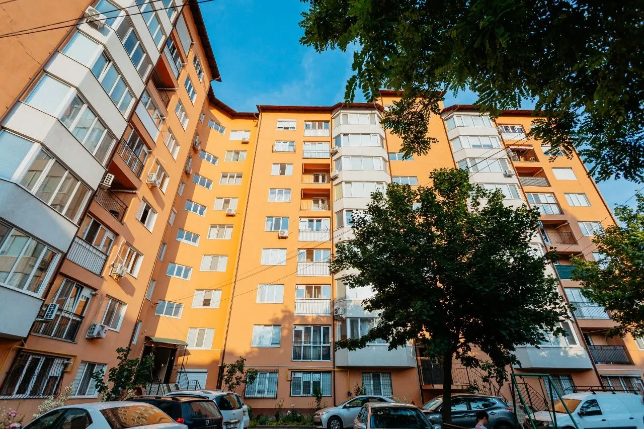 Chișinău Botanica str. Grenoble 10
