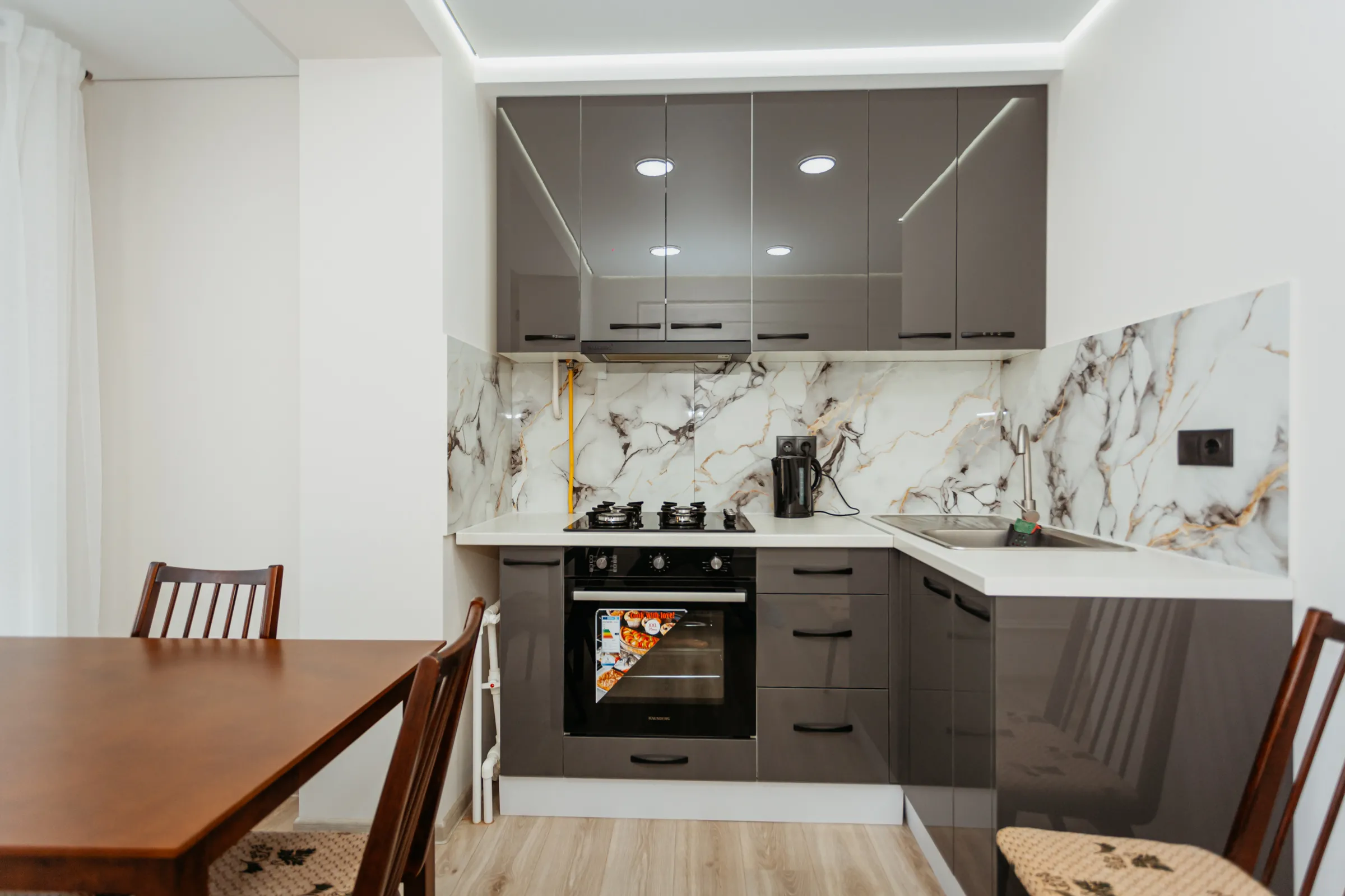 Chișinău Rîșcani str. Miron Costin 1